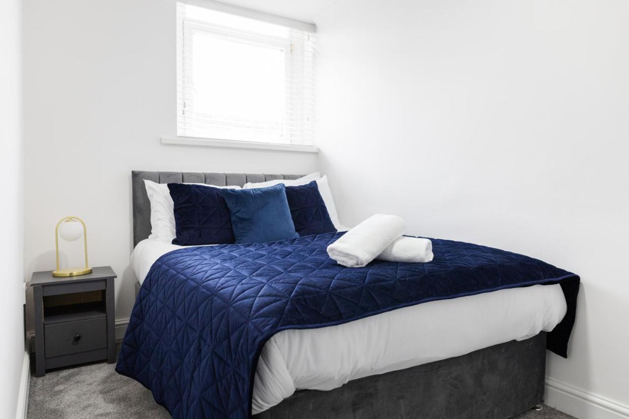 Chic Urban 2 Bedroom Apartments Cardiff Bagian luar foto