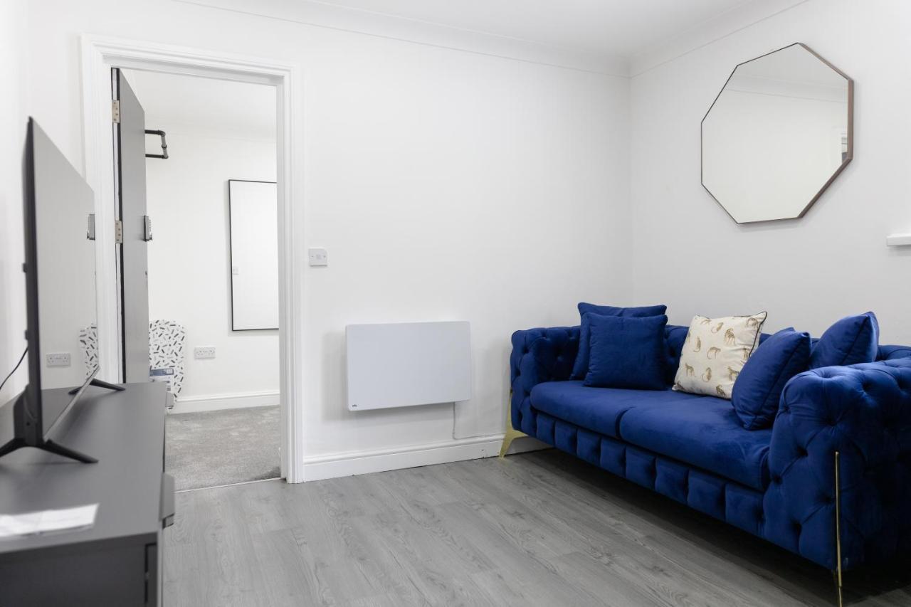 Chic Urban 2 Bedroom Apartments Cardiff Bagian luar foto