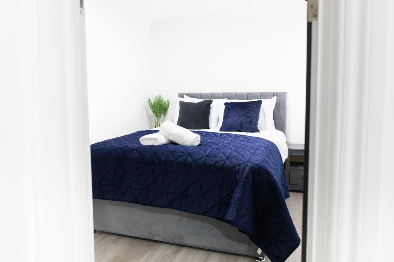 Chic Urban 2 Bedroom Apartments Cardiff Bagian luar foto